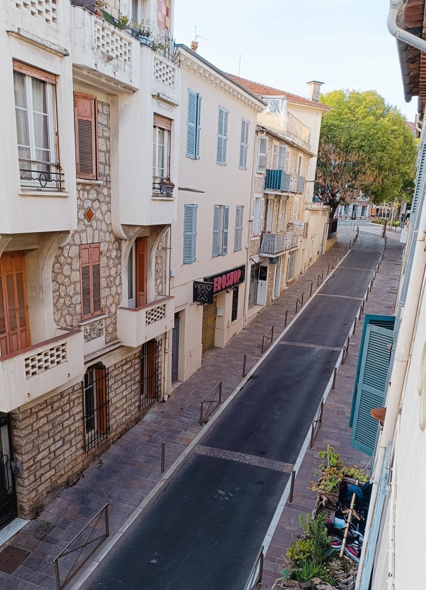 Apartamento Grand 2 pièces rénové climatisé, vieil Antibes, proche port Exterior foto