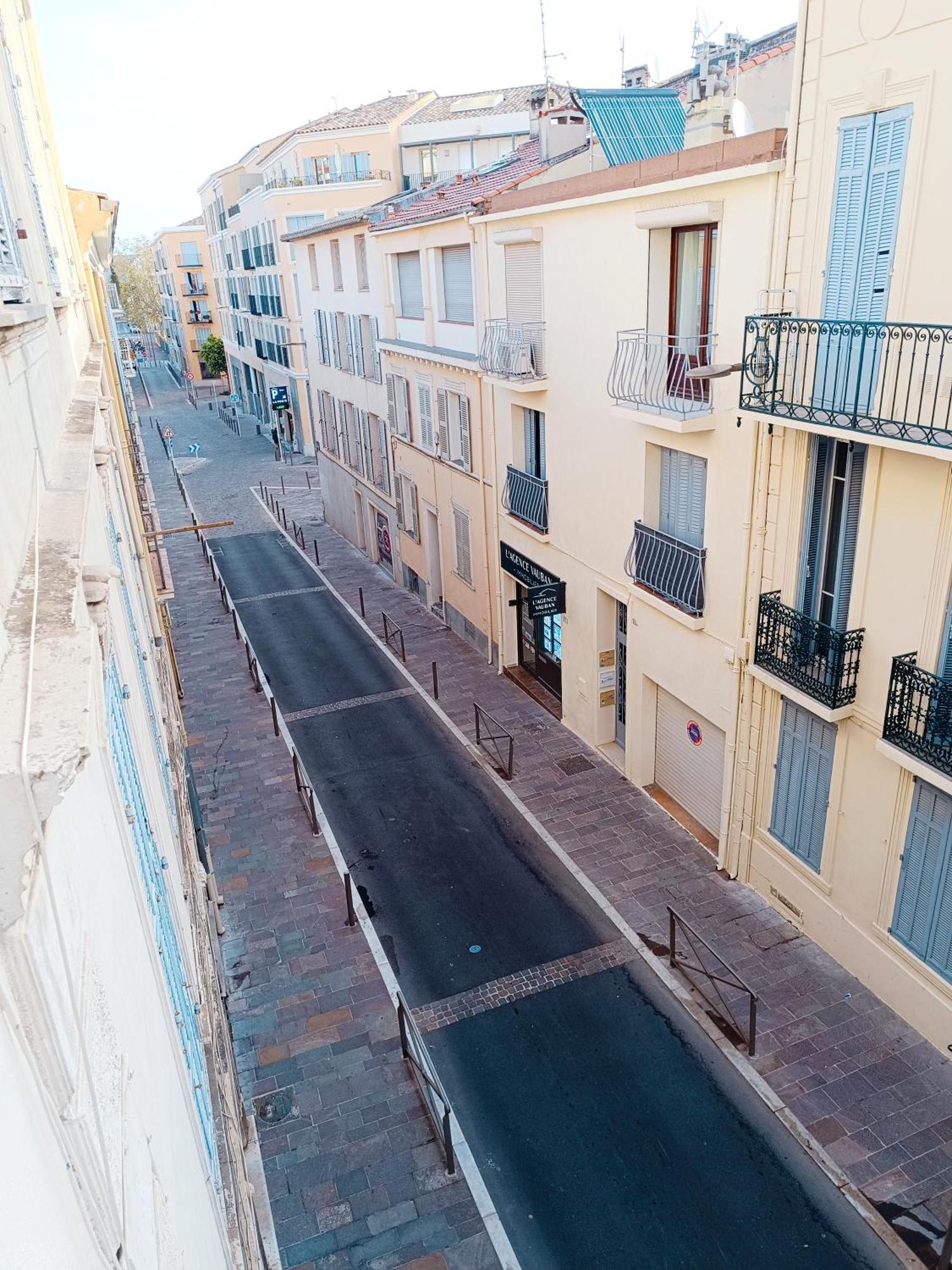 Apartamento Grand 2 pièces rénové climatisé, vieil Antibes, proche port Exterior foto
